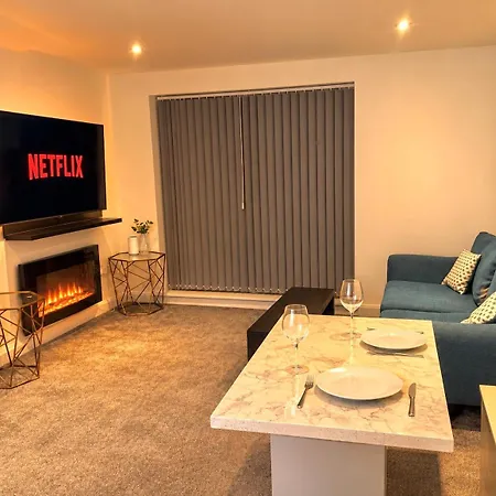 Cozy 3 Bedroom With Free Secure Car Park